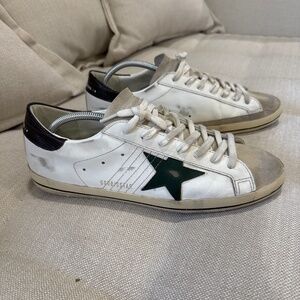 Golden Goose Sneakers in white Nappa leather with green star. EU45